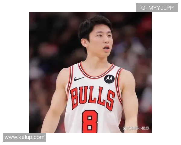 杨瀚森新秀赛季后篮球认知提升身体之外的成长之路